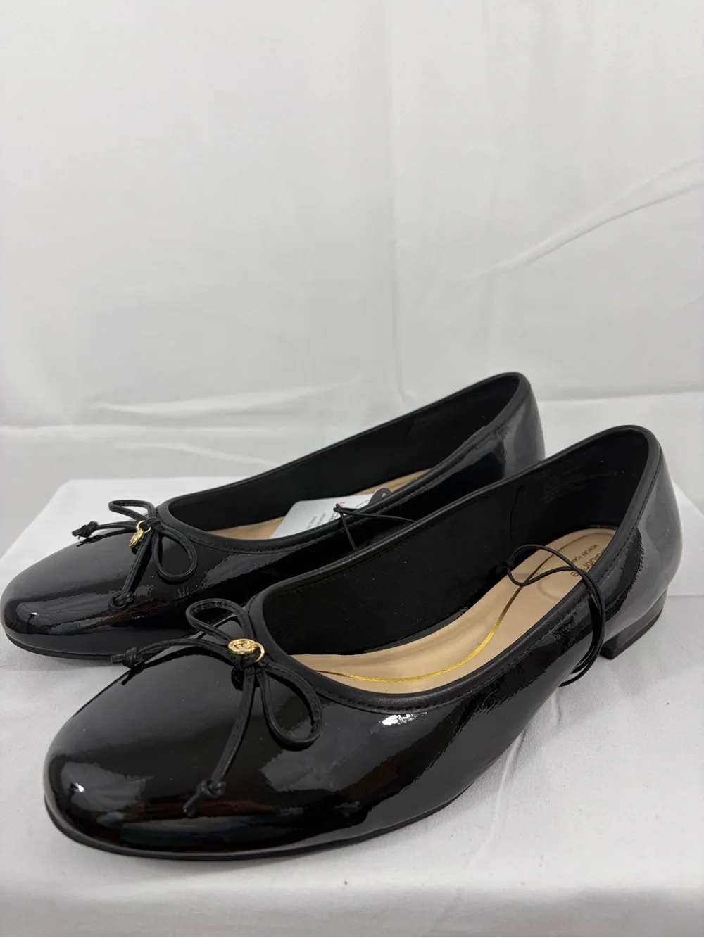 NWT Liz Claiborne Women’s Size 11W Shiny Black Ballet Flats with Bow Accent